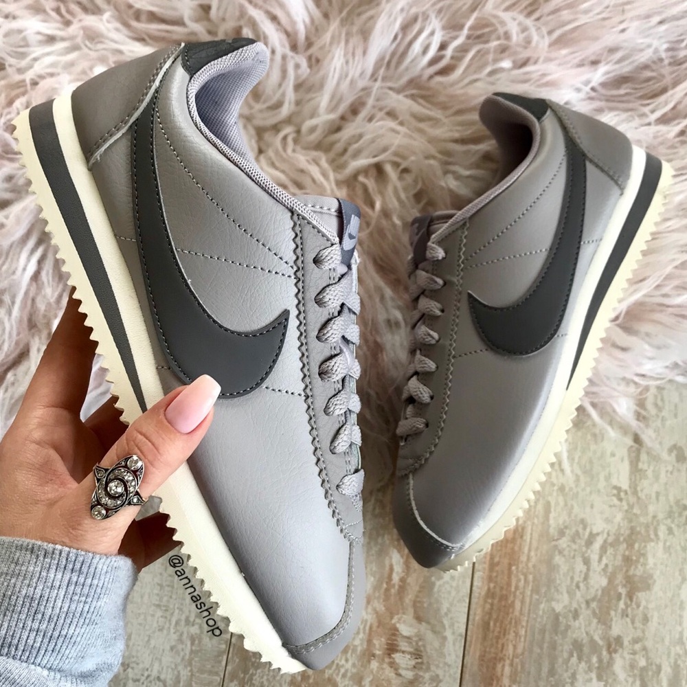 NWT🐺Nike Cortez Leather - Picture 2 of 7